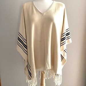 H&M Poncho OS